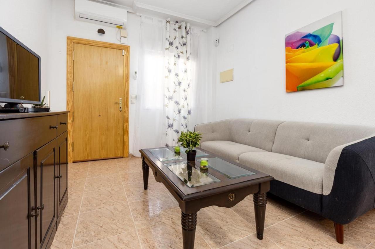 Bonito Apartamento De Dos Habitacion Y Piscina Торевьиа Экстерьер фото