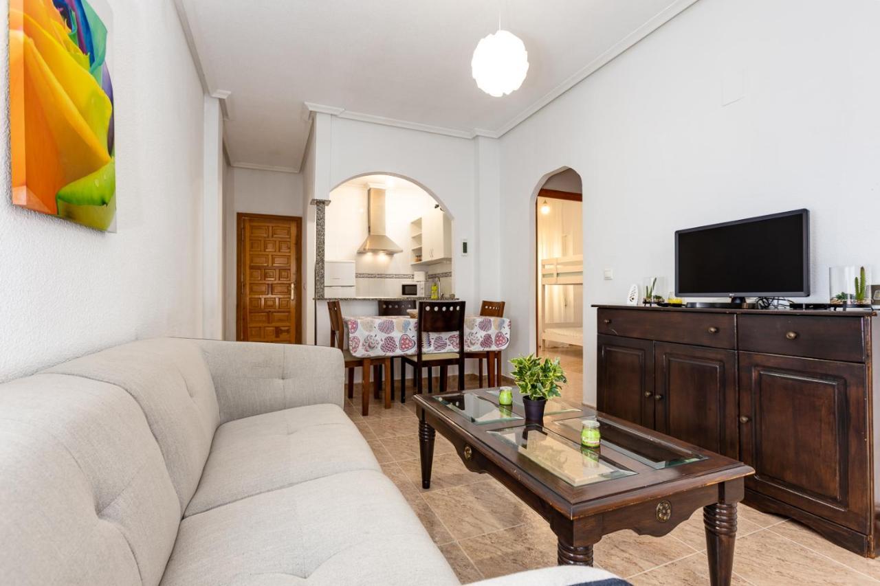 Bonito Apartamento De Dos Habitacion Y Piscina Торевьиа Экстерьер фото