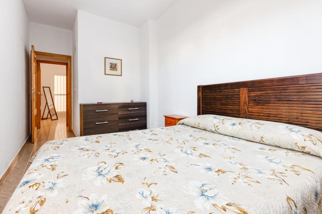 Bonito Apartamento De Dos Habitacion Y Piscina Торевьиа Экстерьер фото