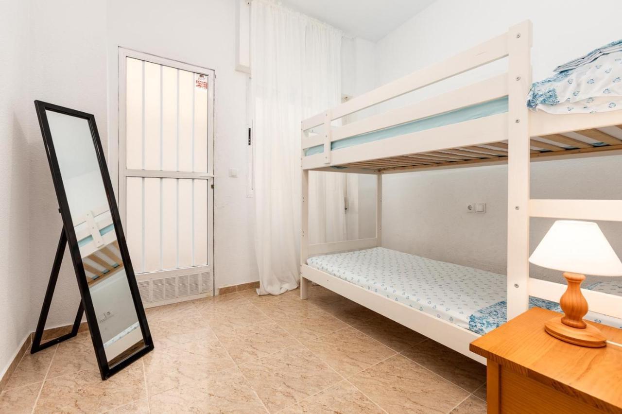 Bonito Apartamento De Dos Habitacion Y Piscina Торевьиа Экстерьер фото